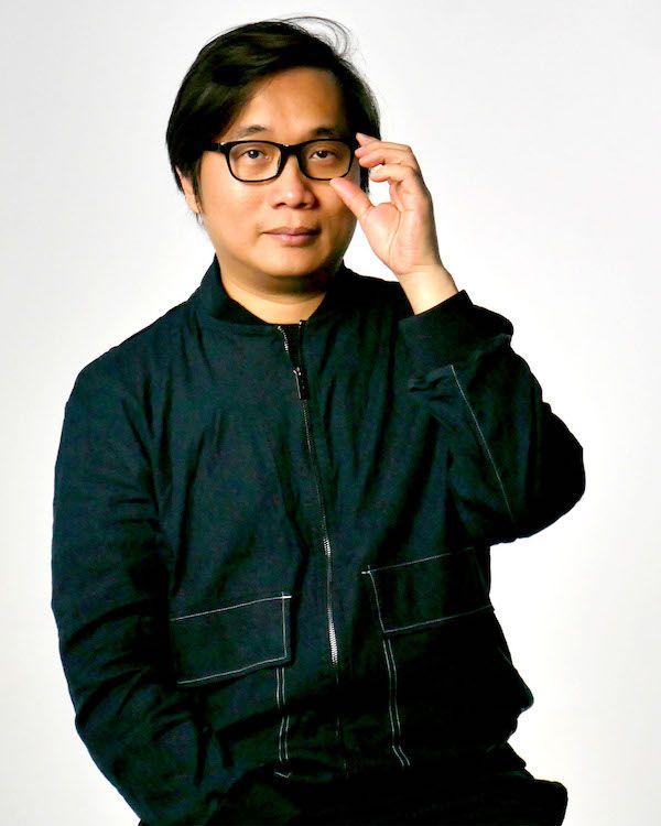 anndy headshot 2.jpg